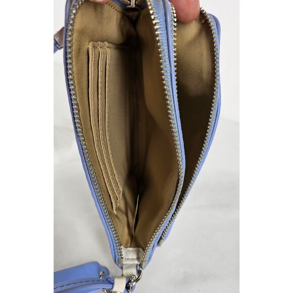 COACH WOMEN'S SMALL WHITE PEBBLE LEATHER CLUTCH/WRISTLET – 4" X 6" X 1" - Picture 7 of 10